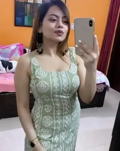 Call Girl in Hindoli