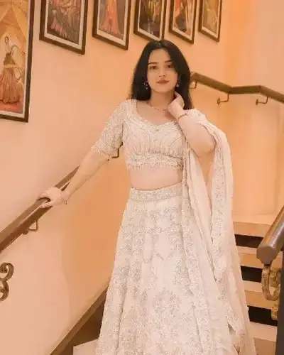 Escort Service In Hindoli